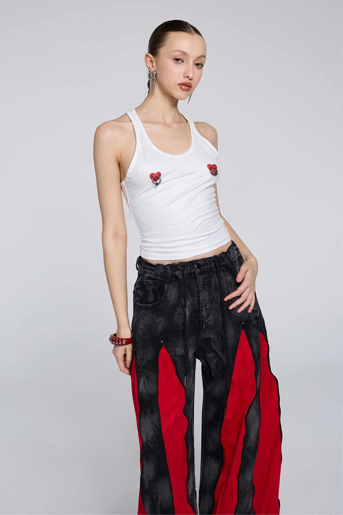 Raised Boundary Heart Print Crop Top