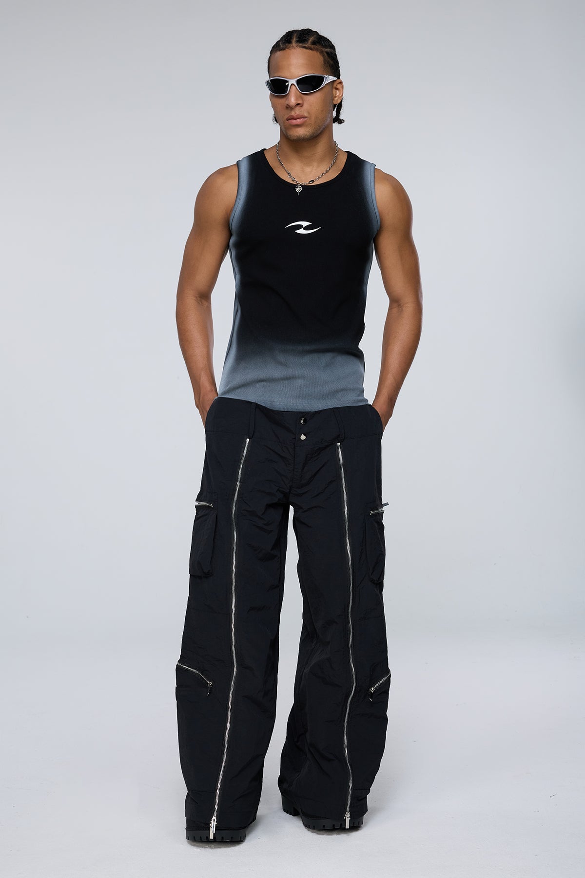 Raw Hem Barrel Zipper Pants