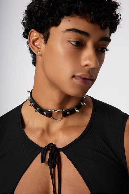 Raw Snare Heart Rivet Choker Black