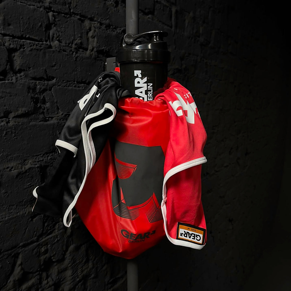 GEAR RUSH TANK BLK/RED