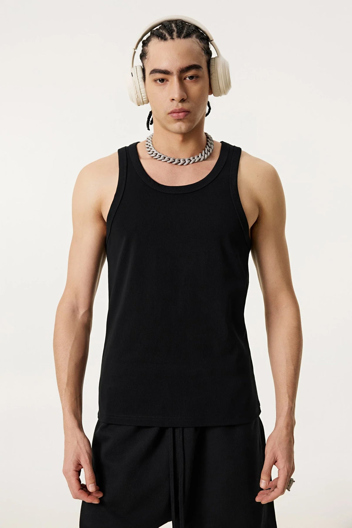 Summer Tank Top – Minimalist, Loose-Fit Workout Vest