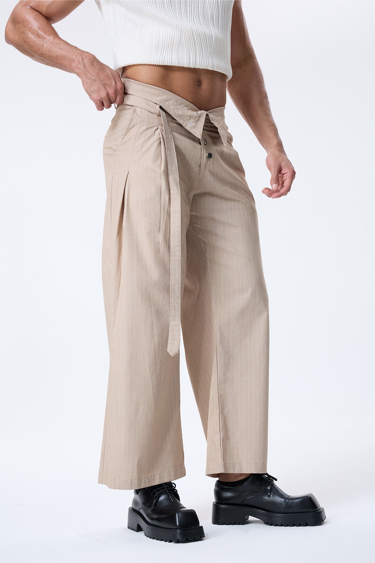 Shadow Pulse Embroidery Straight Pants