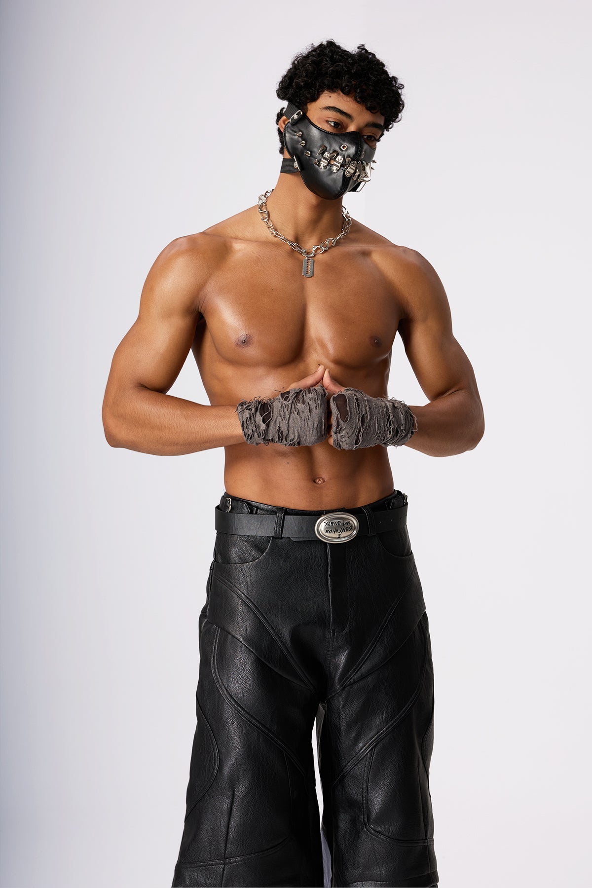 Sheer Haze Ripped Gloves