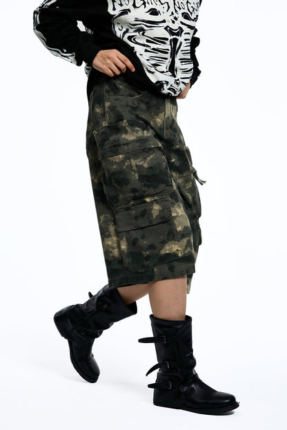 Sleek Valve Camouflage Straight Pants