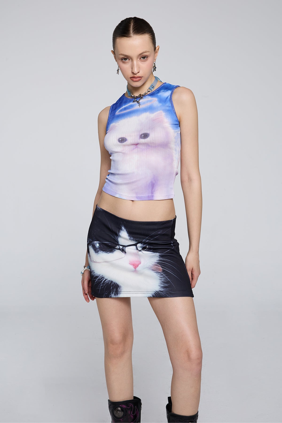 Solid Image Sleeveless Cat Print Crop Top