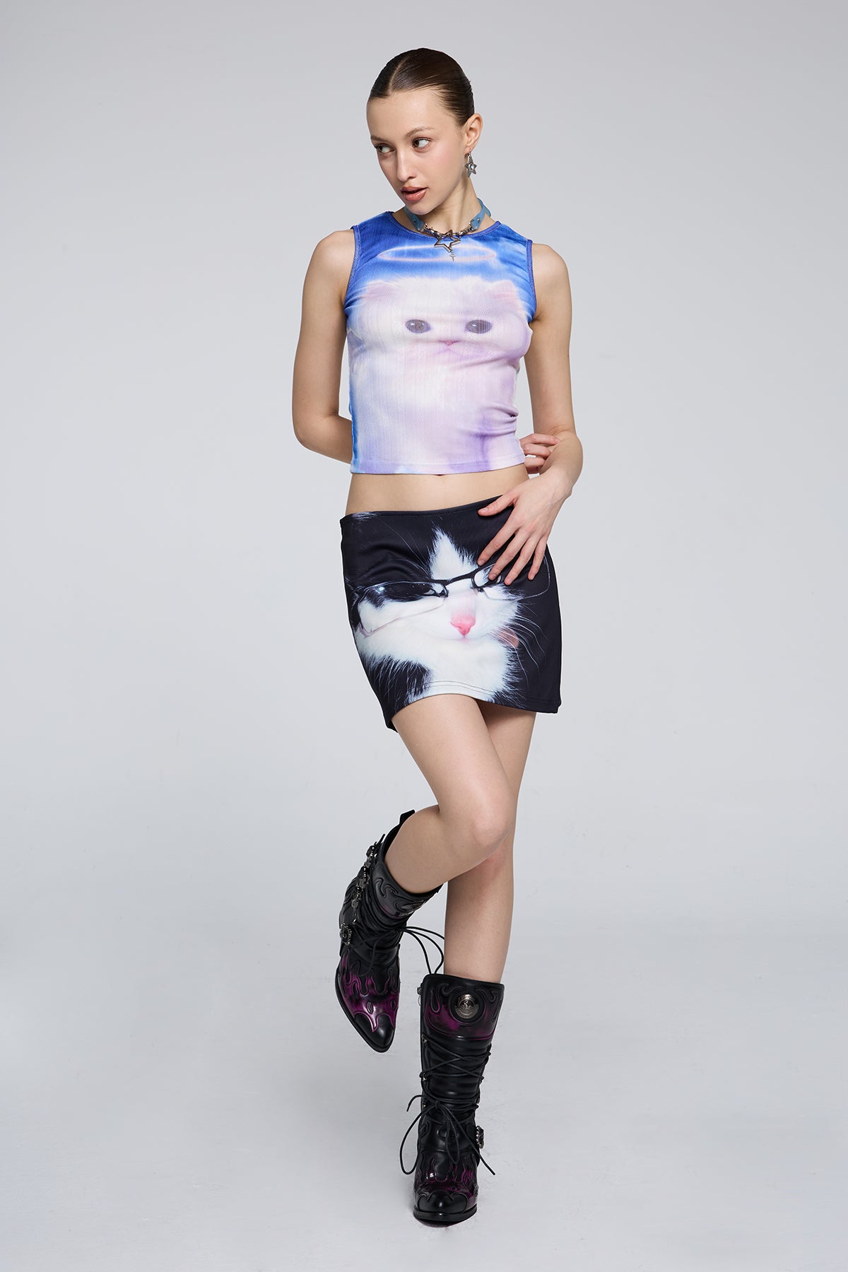 Solid Image Sleeveless Cat Print Crop Top