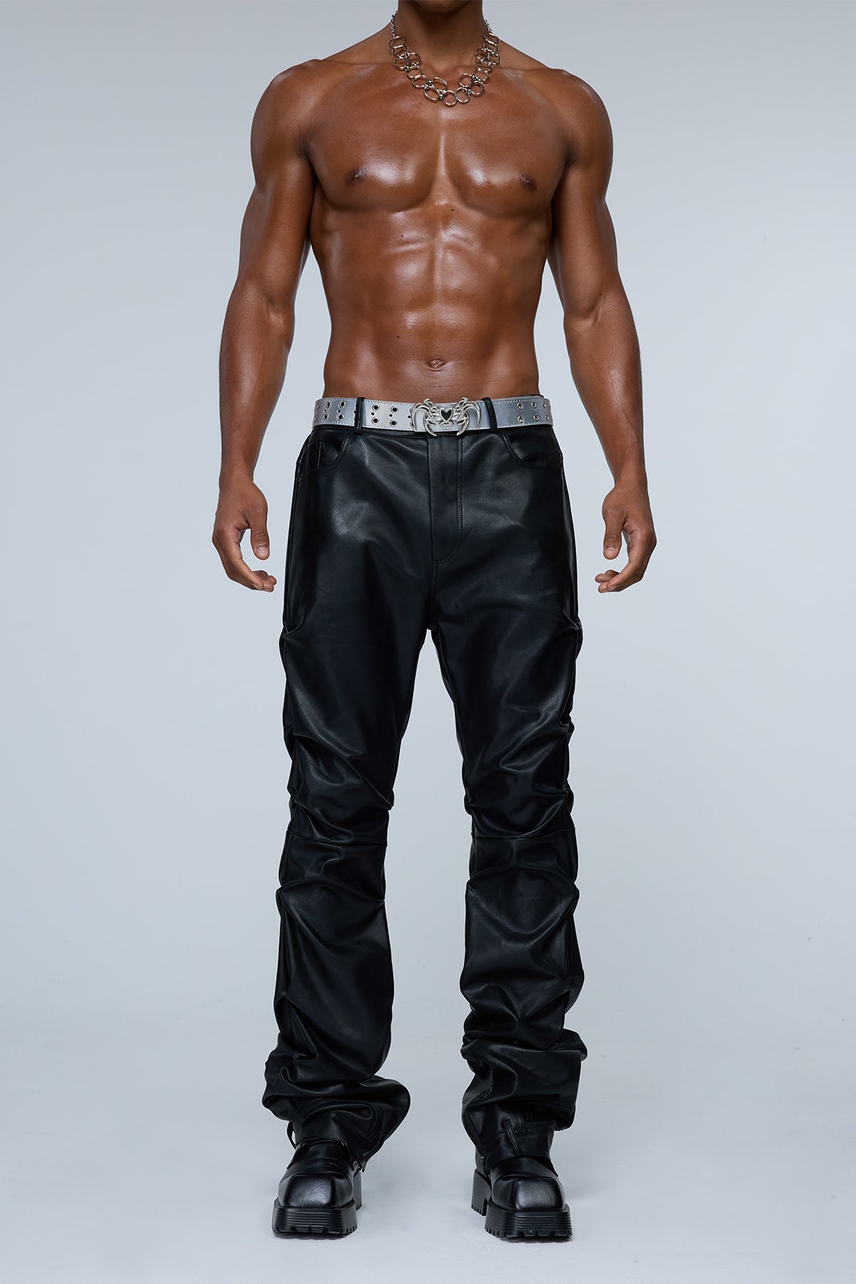 Solid Strut Ruched Straight Leather Pants