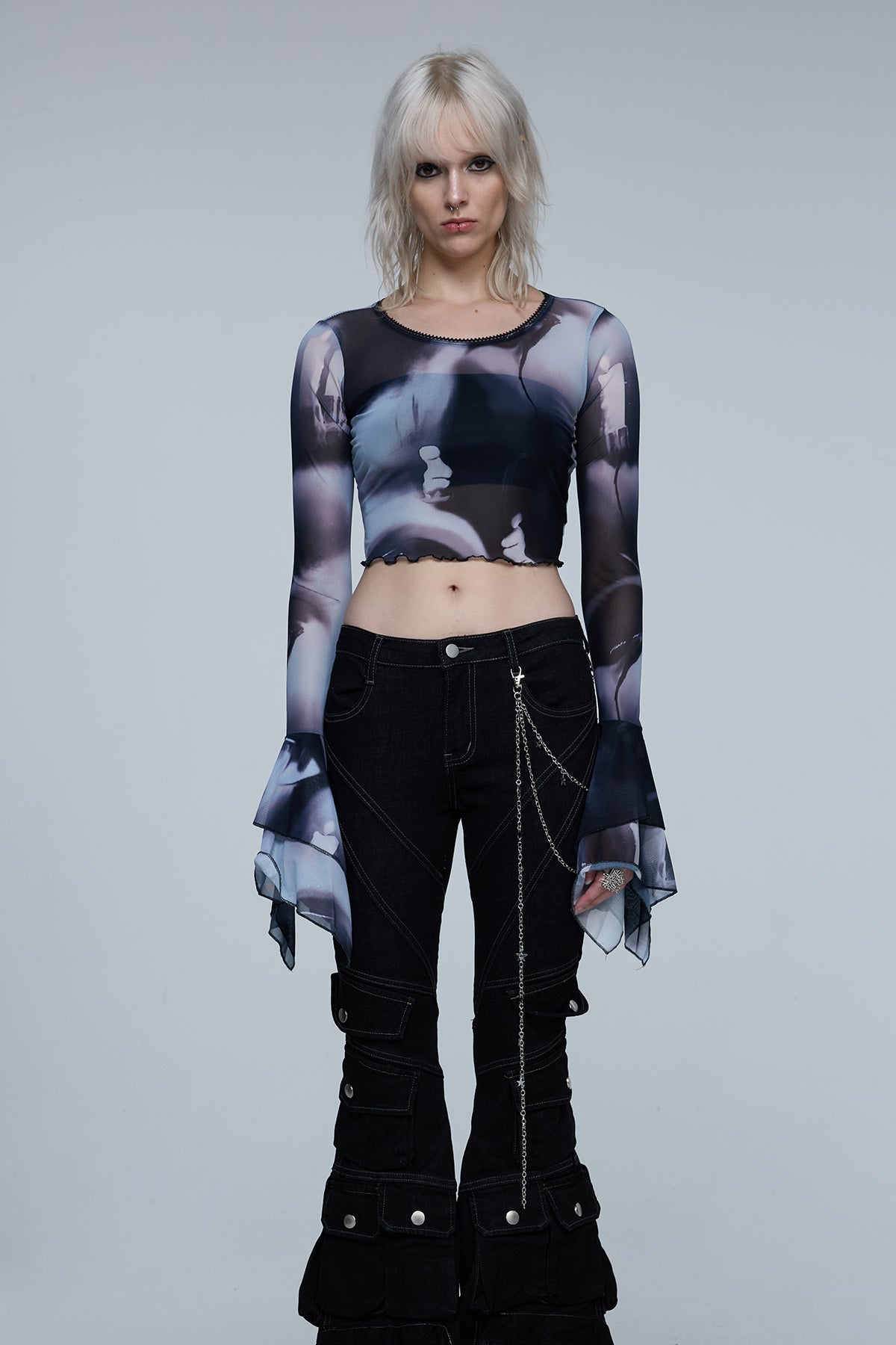 Stark Split Long Sleeve Print Crop Top