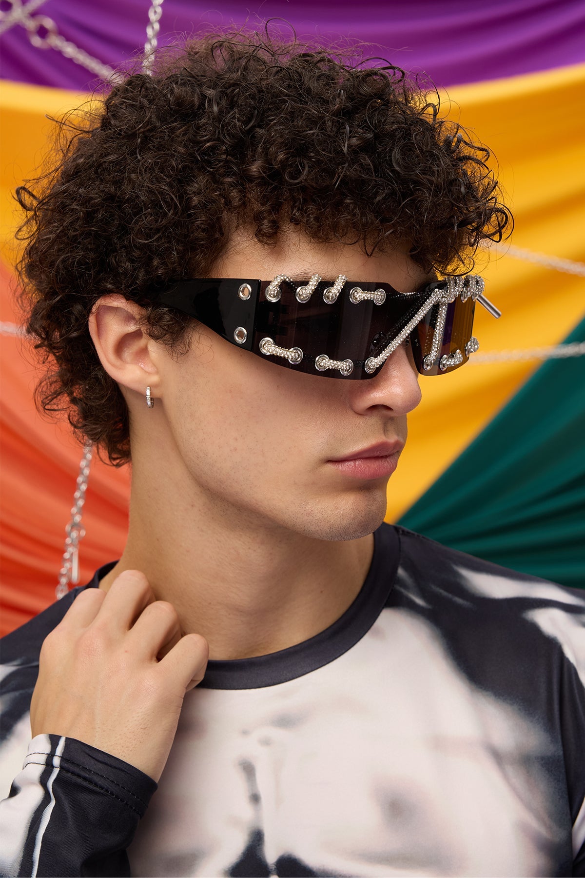 Stark Vision Punk Rhinestone Sunglasses