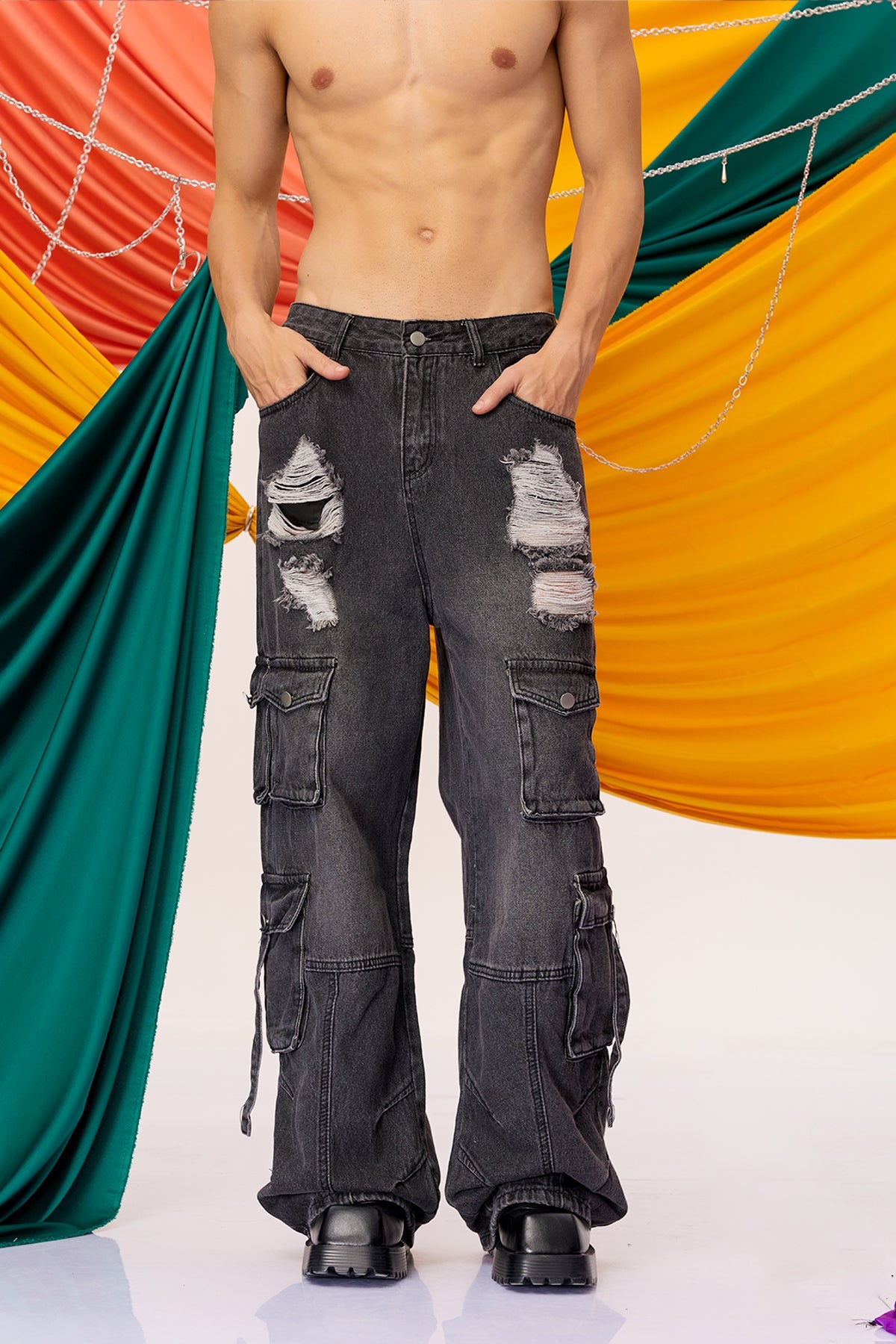 Static Grain Straight Ripped Jeans