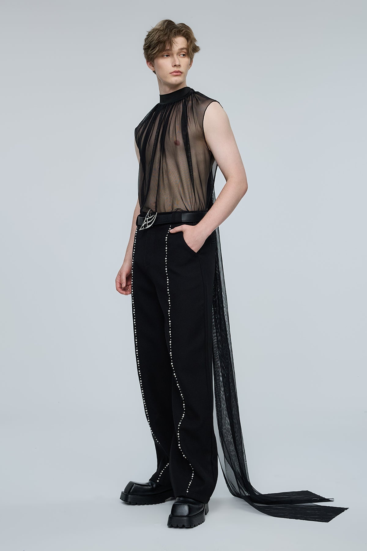 Veil Arc Sleeveless Train Mesh Top