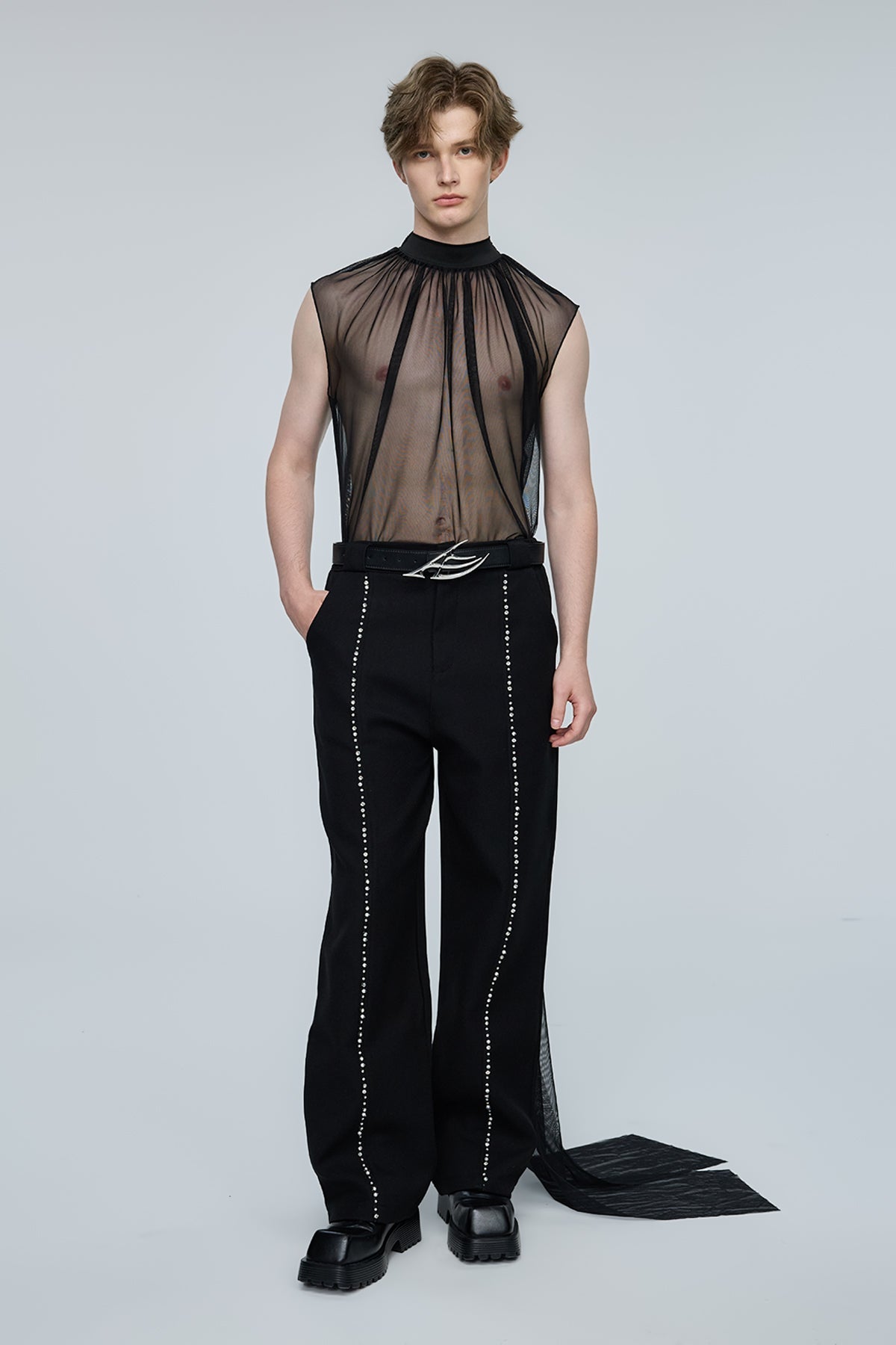 Veil Arc Sleeveless Train Mesh Top