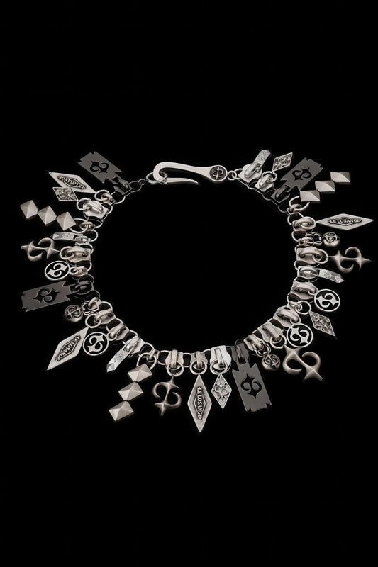 Zipper Necklace – Minimalist & Versatile Design