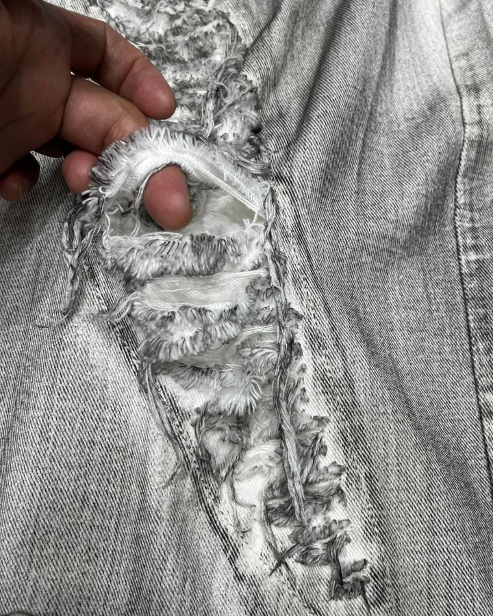 KIIKIO Wasteland Distressed Scimitar Jeans