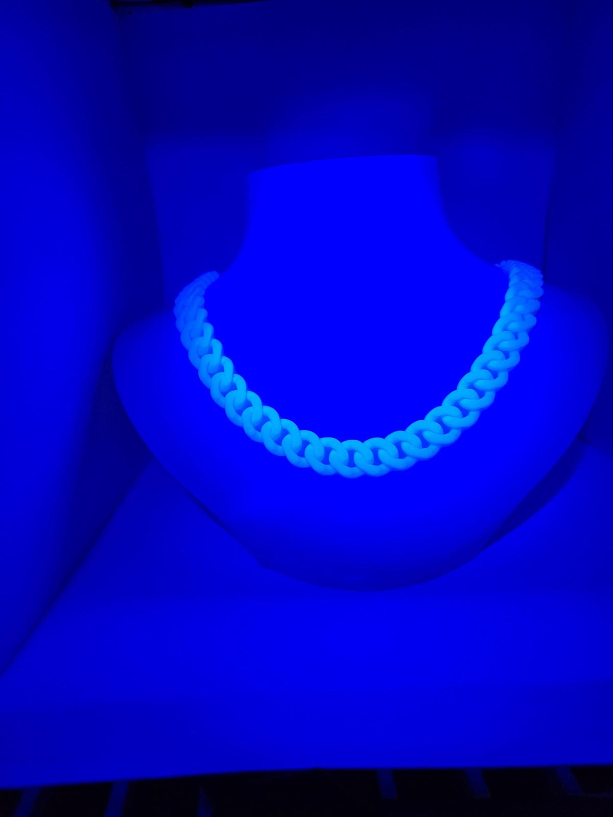 Stretchy 3D Printed Cuban Chain Loop Necklace – Colorful, Customizable, Durable & Stylish