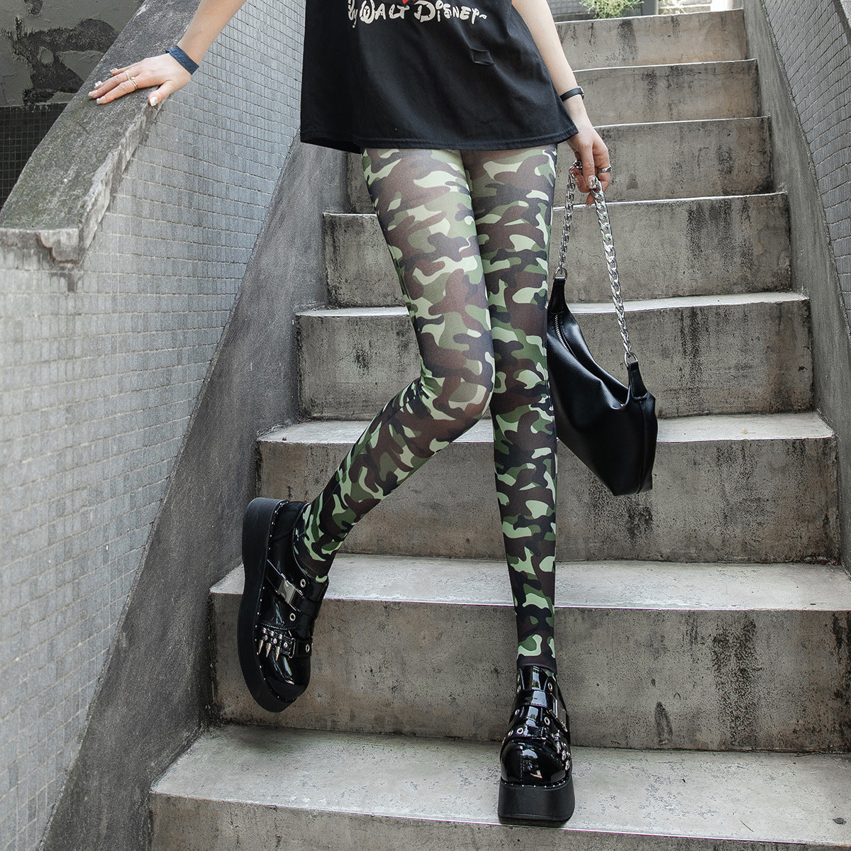Camo Print Stirrup Tights