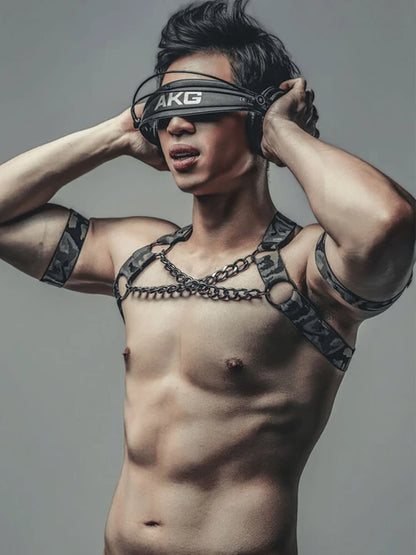 Men's Camouflage Strappy Chain Chest Harness