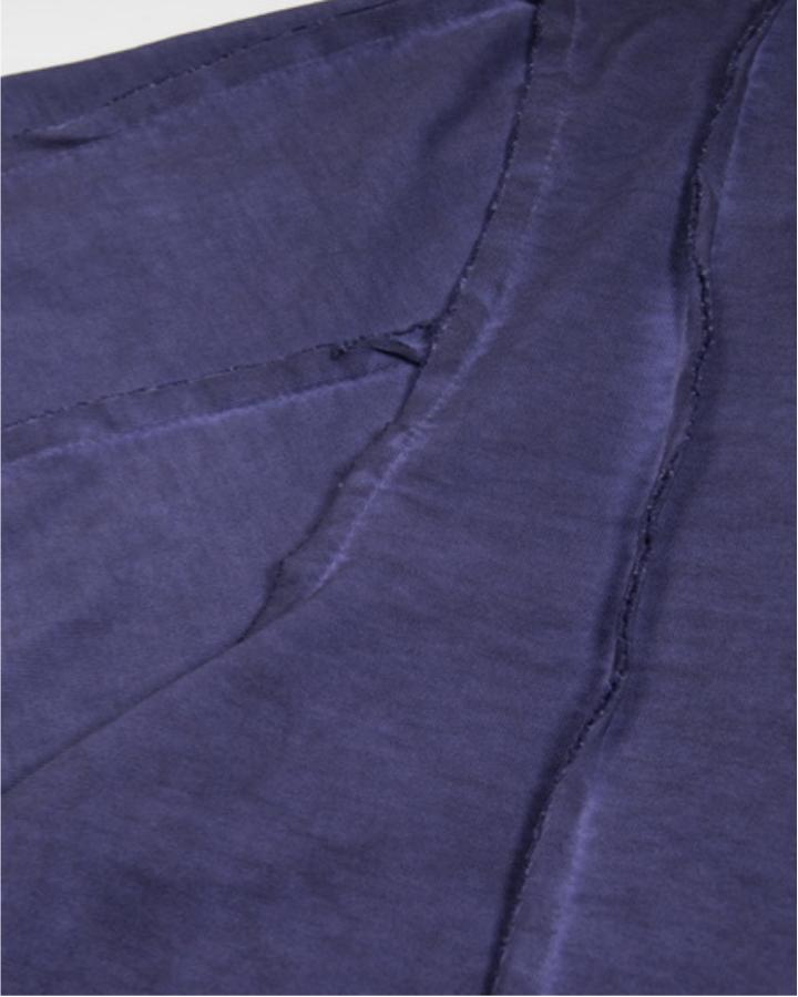 Vertical Raw Seam Washed Crew Neck T-shirt
