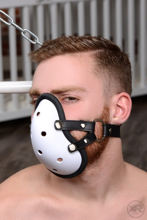 Musk Athletic Cup Muzzle