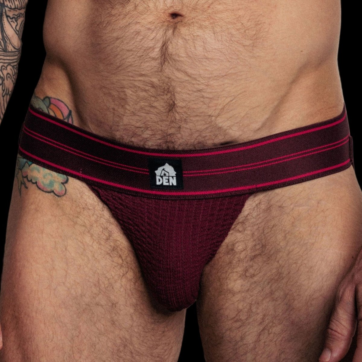 DEN CORE Jock - Burgundy - The Pup Play Hub