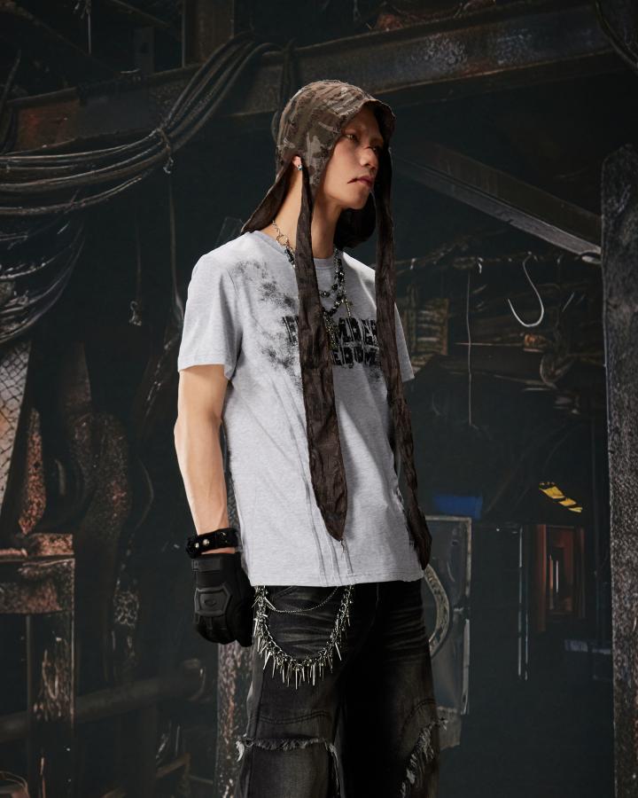 KIIKIO Dark Street Crinkle Spliced Distressed Graphic Tee