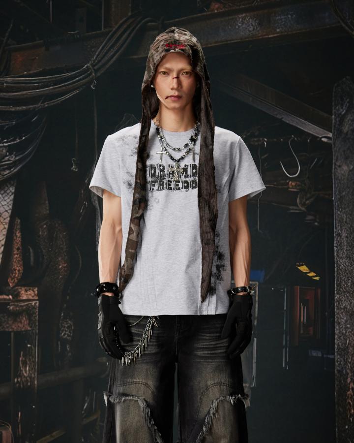 KIIKIO Dark Street Crinkle Spliced Distressed Graphic Tee