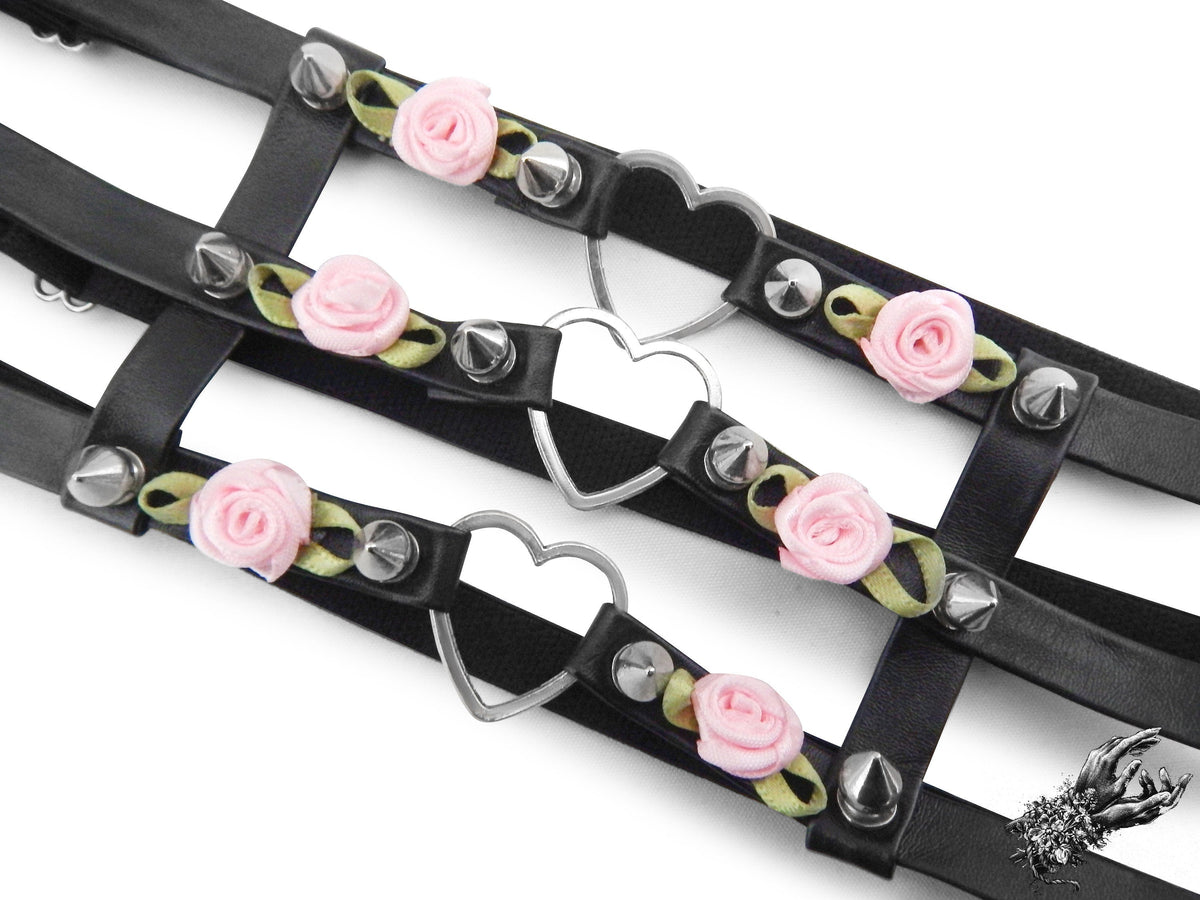 Black 3 Strap Heart Ring Garter