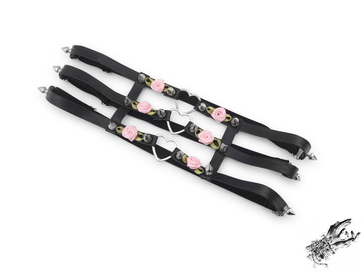 Black 3 Strap Heart Ring Garter