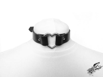 Black Leather Heart Ring Choker