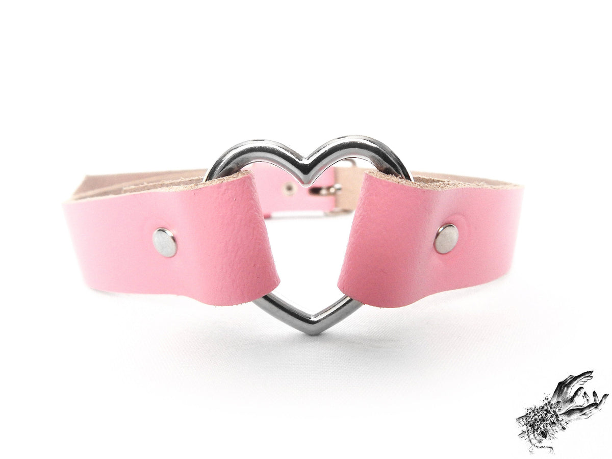 Pink Leather Heart Ring Choker