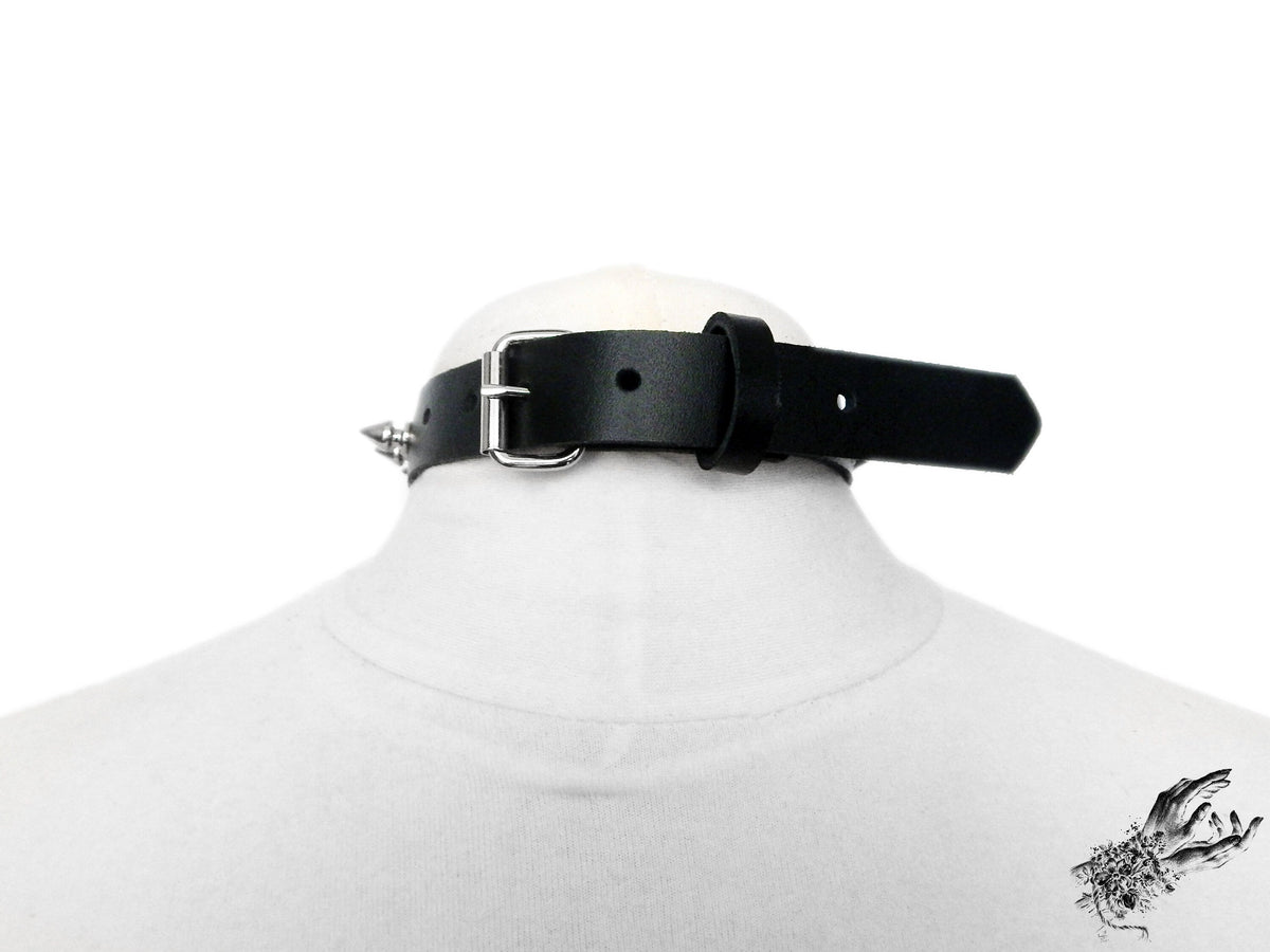 Black Leather Studded Heart Ring Choker