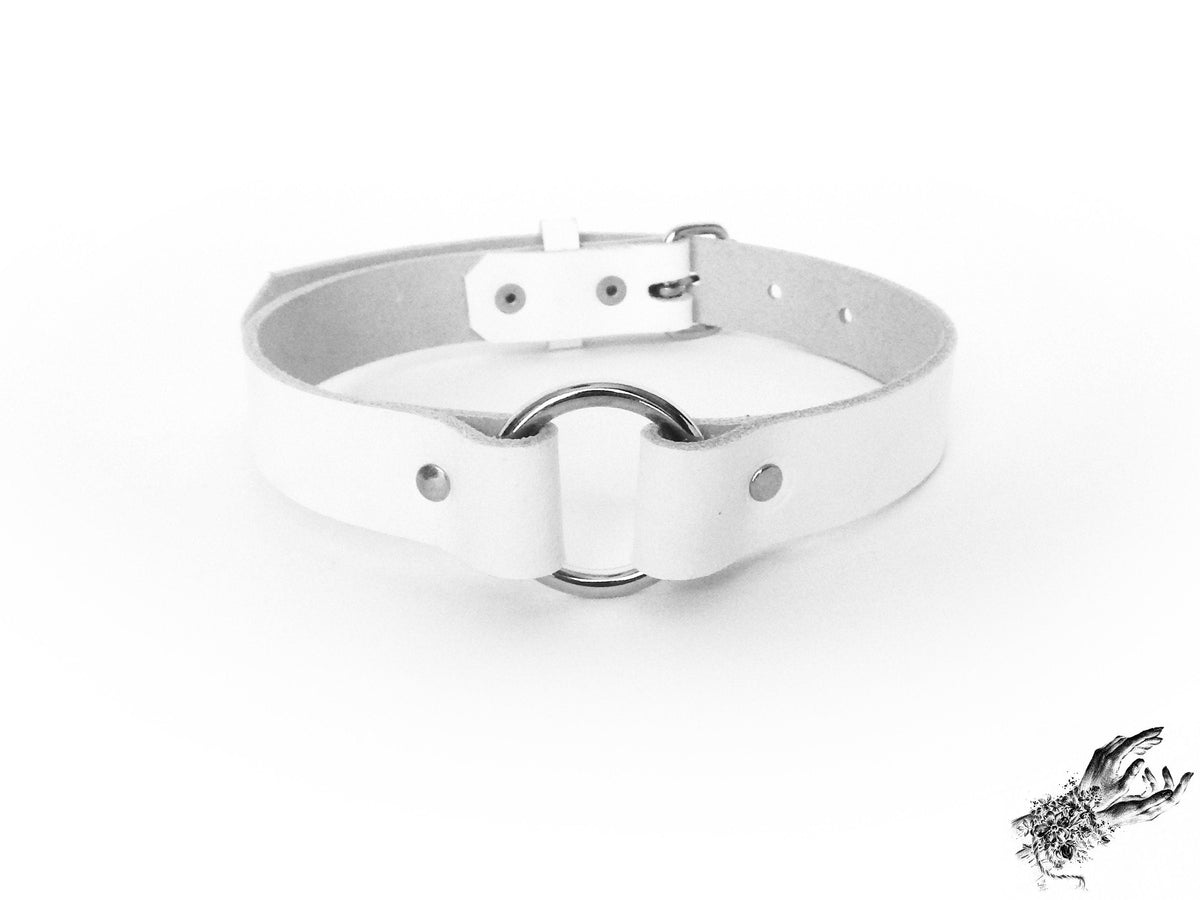 White Leather O Ring Choker