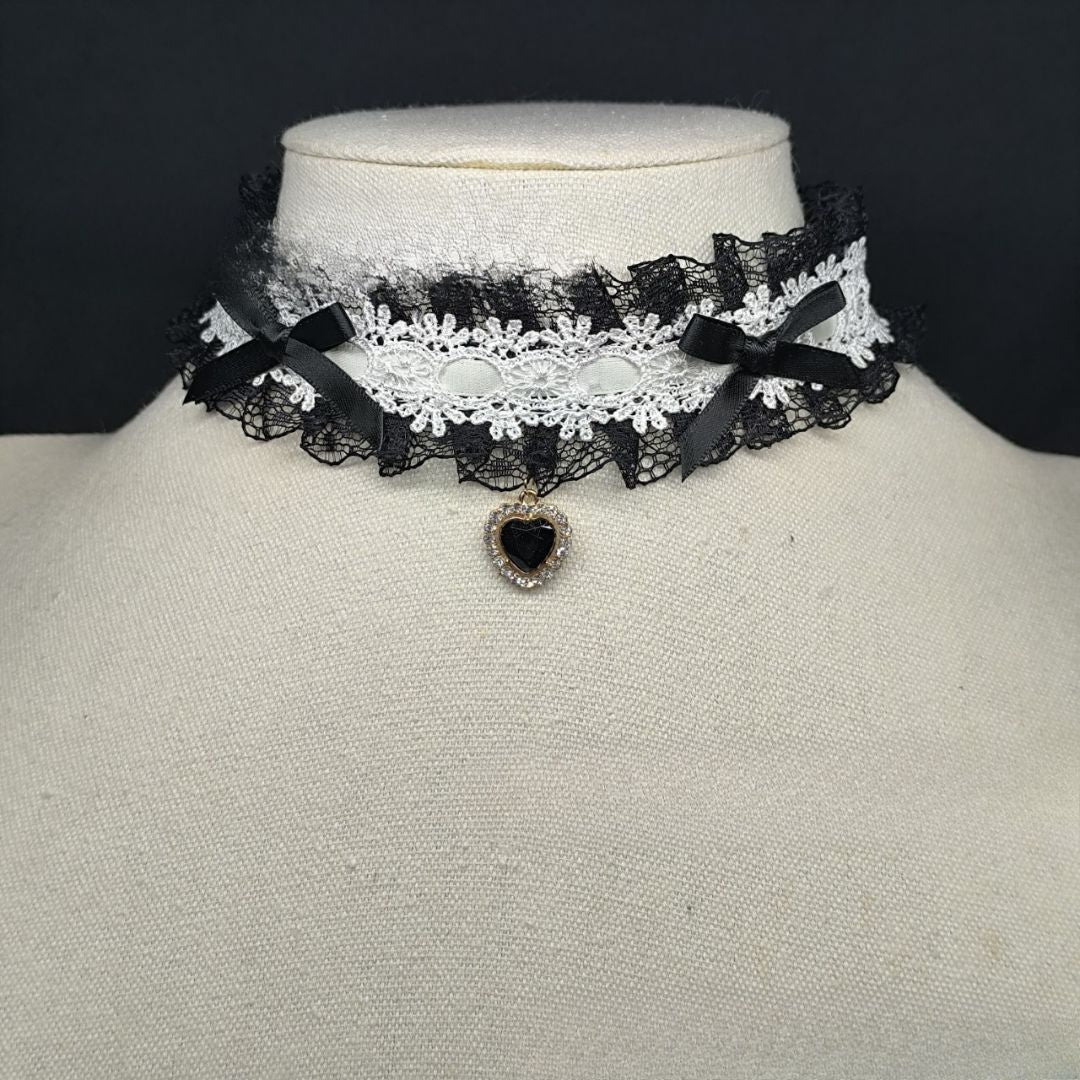 Lolita Lace Heart Choker