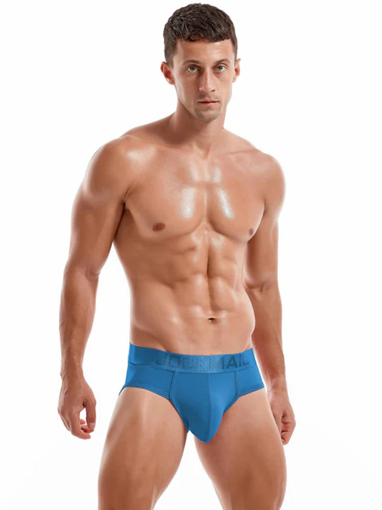 Men's Solid Color Mesh Breathable Sports Fitness Briefs