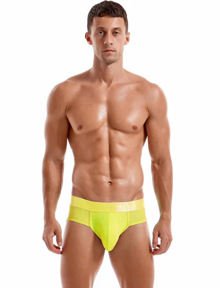 Men's Solid Color Mesh Breathable Sports Fitness Briefs