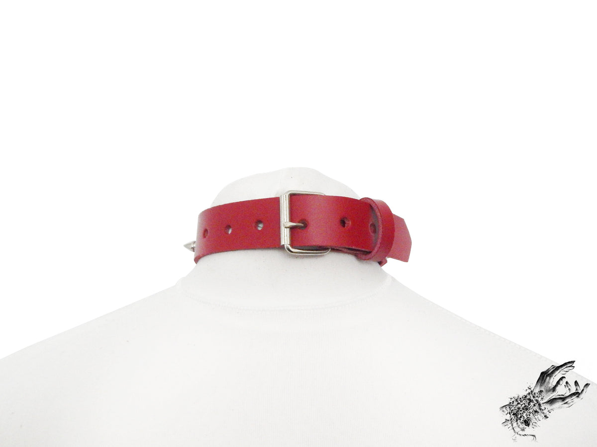 Red Bound Heart Ring Choker