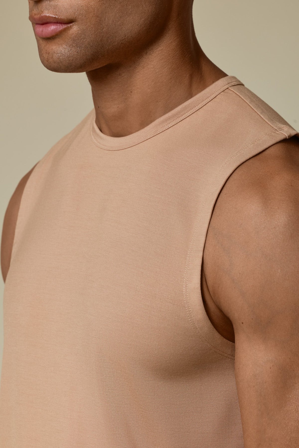 SECOND SKIN NO-SLEEVE SHIRT - BRUSH
