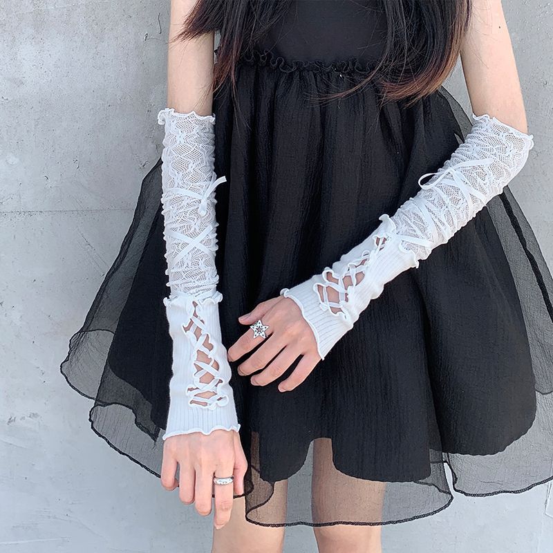 Lolita Lace-Up Gloves