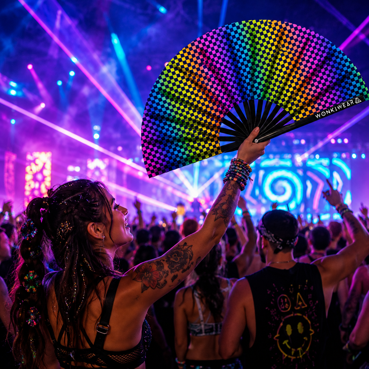 Wanna Race XL UV Reactive Festival Fan